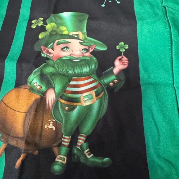 Leprechaun Graphic Green Button-Up Shirt – XL - Picture 8 of 9